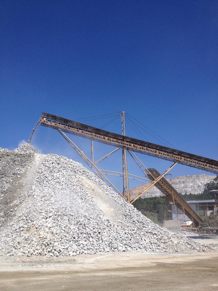 Material mineral processado na unidade
